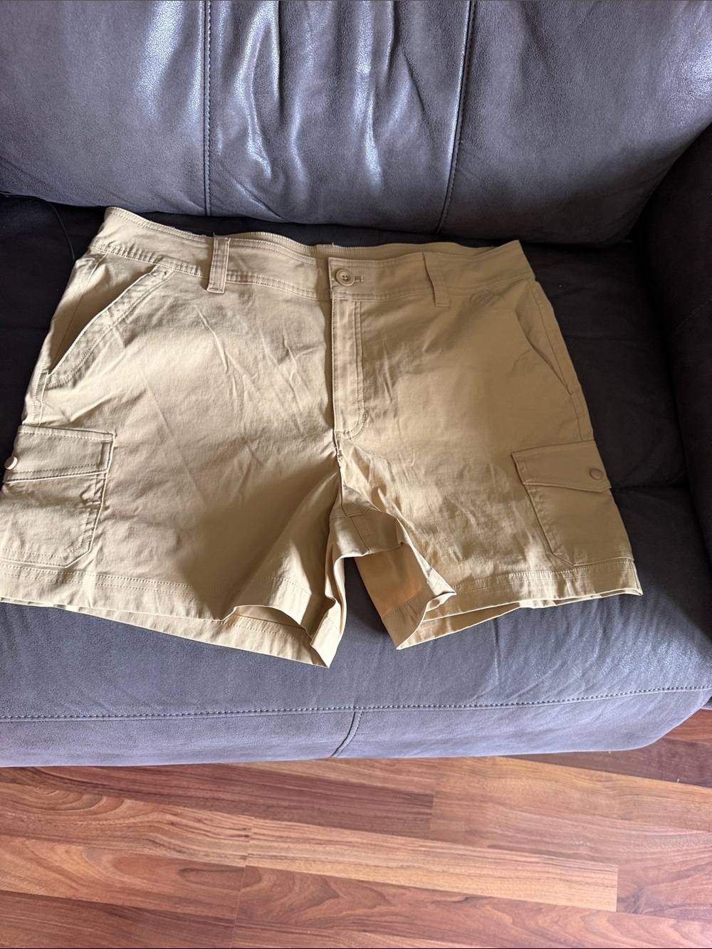 Eddie Bauer Tan Cargo Shorts